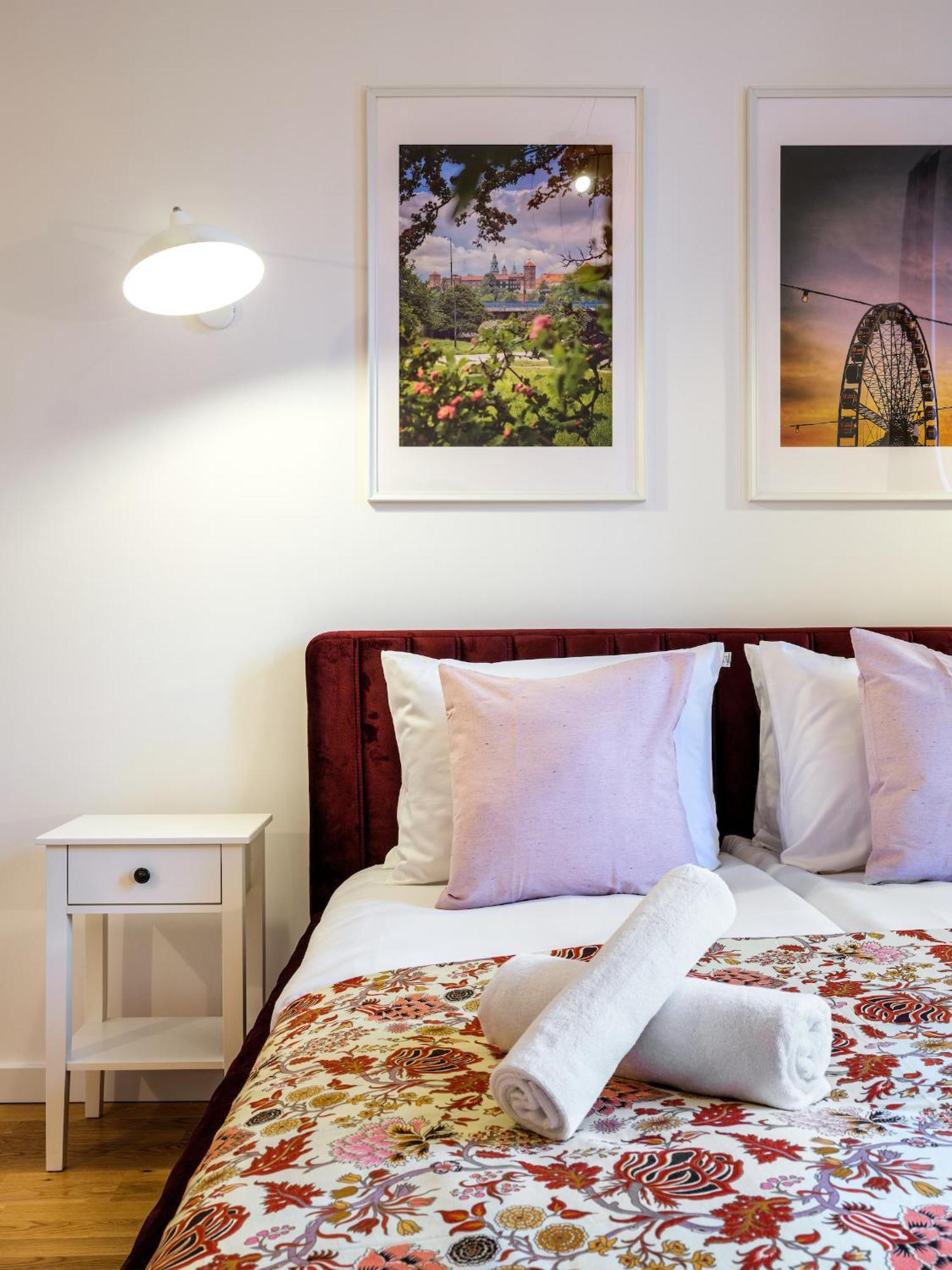 Tyzenhauz Suites Topolowa Cracovia Exterior foto